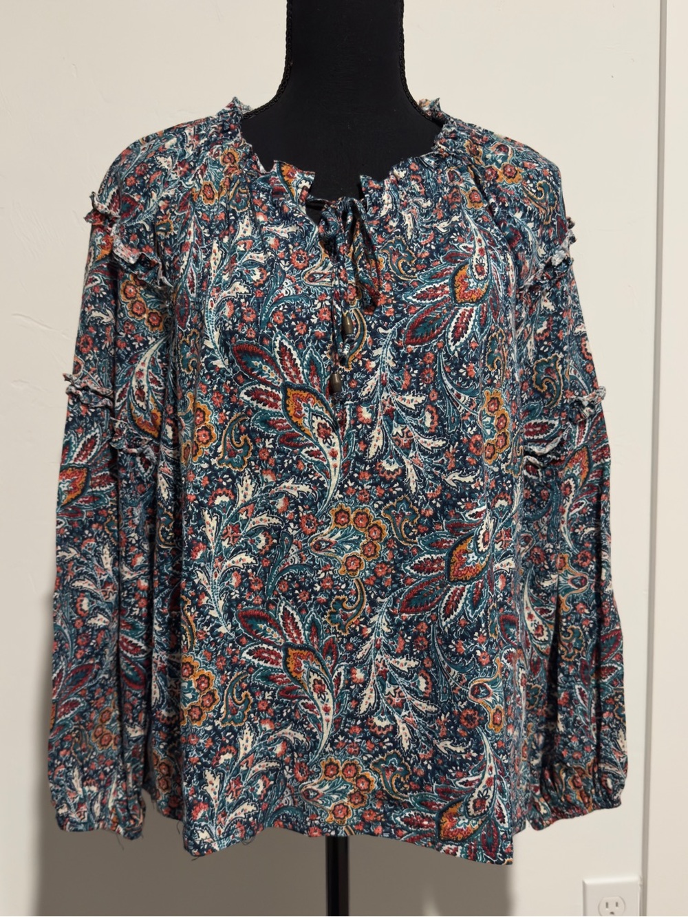 NWT Wonderly Floral Paisley Tie-Neck Ruffle Long Balloon Sleeve Blouse PM